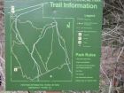 Trail_sign_at_parking_lot.jpg