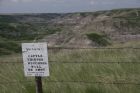 170601_Drumheller_Warning_sign_for_hikers.jpg
